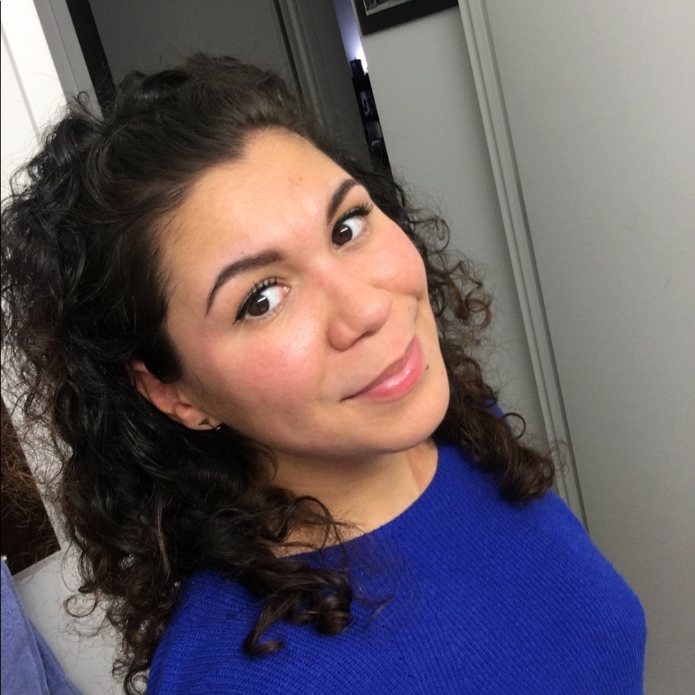 Meet your Posher, Luisa